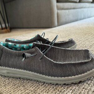 Men's Hey Dude Gray Shoes - Size 9